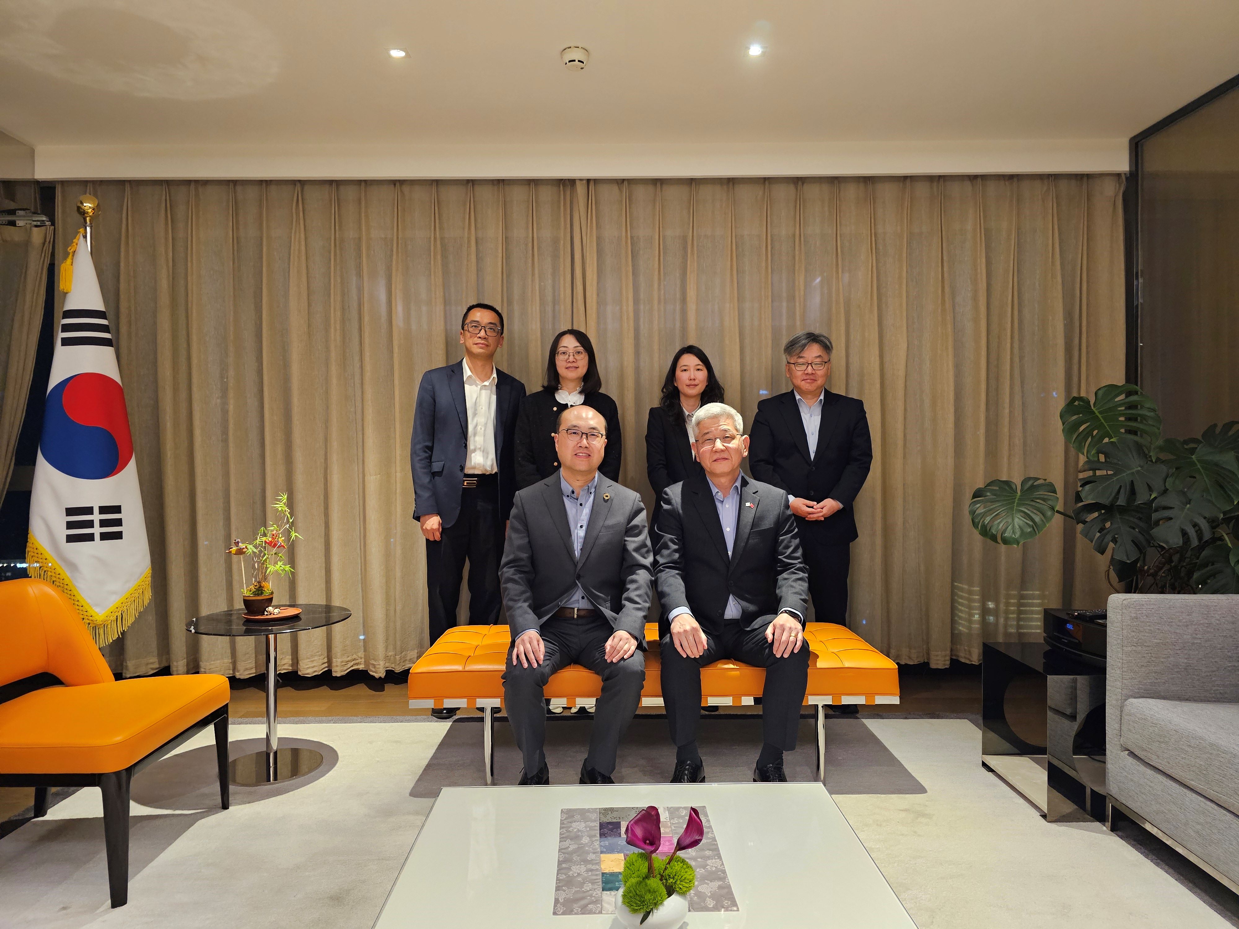 청두시 외판 부주임 업무만찬(3.12)